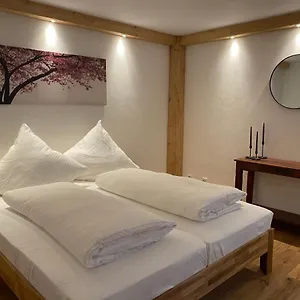 Neurenovierte Xaver Apartment